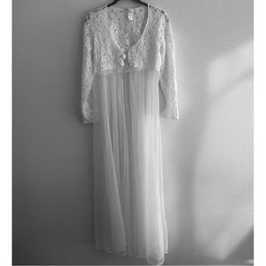 Vintage 1990s Val Mode Sheer Lace Cover-Up Layering Top